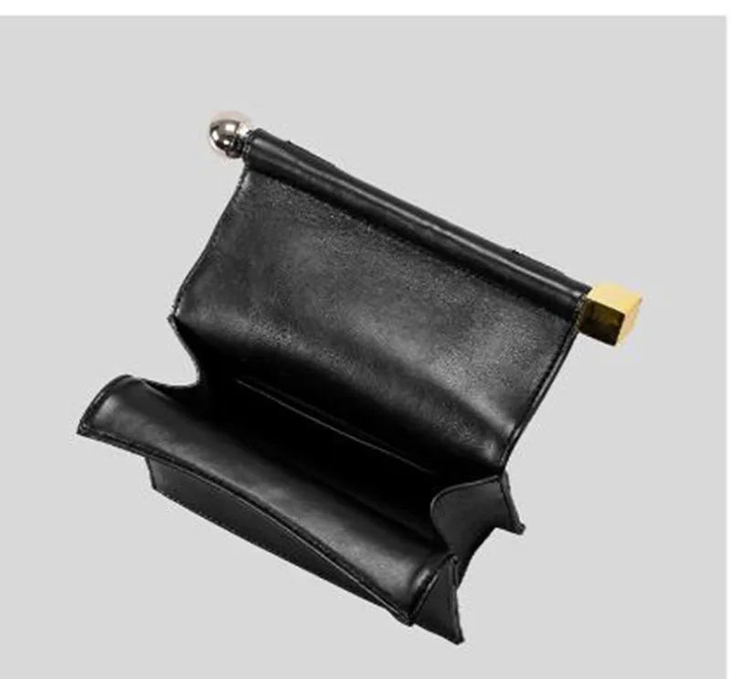 Luxury Designer Handbag for Women New Fashion Take-out Clutch with Metal Dreses Purses Prom Bag for Ladies Crossbody Bag