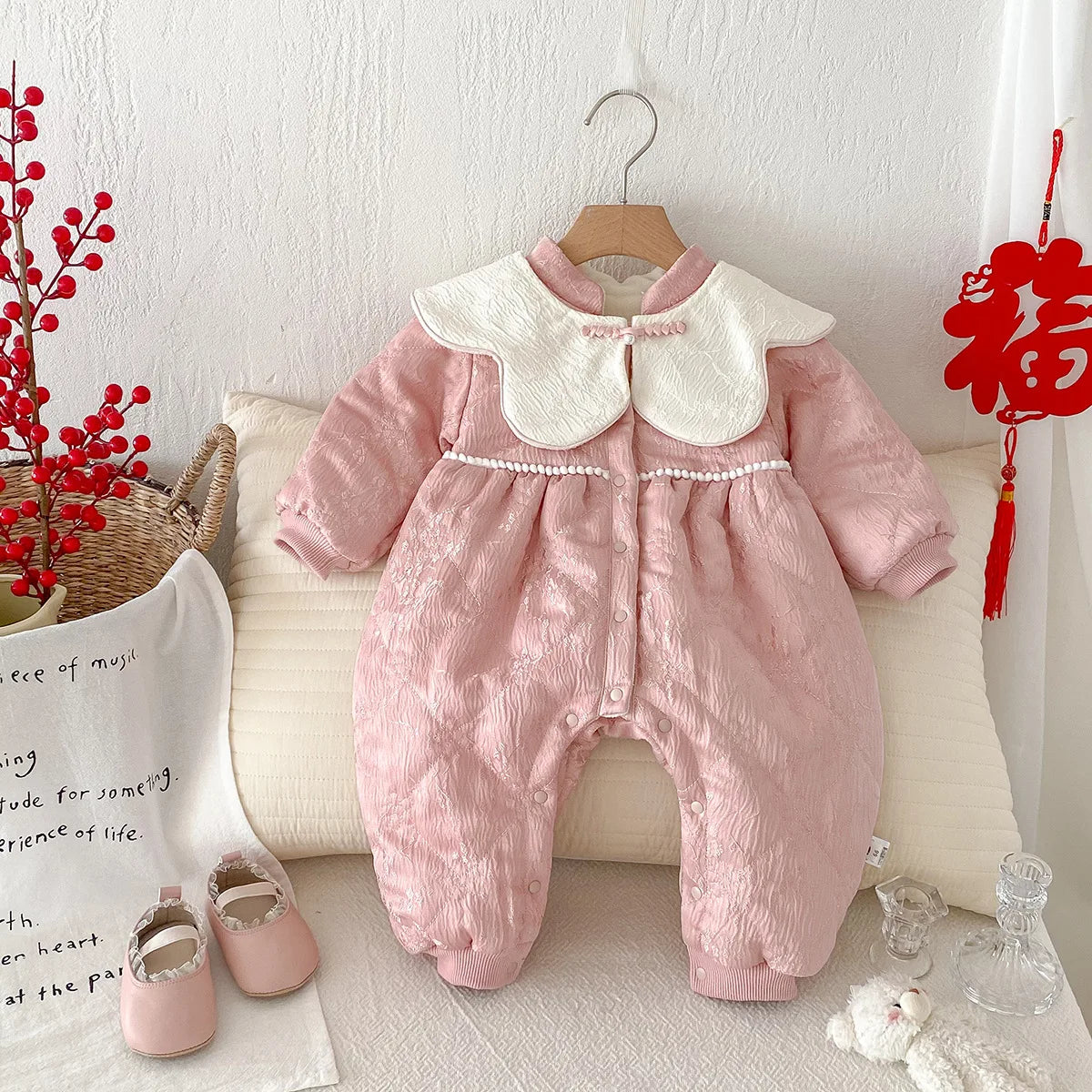 Baby Warm New Year Christmas Rompers 0-2 Year Old Korean Childrens Wear Winter Bodysuit Toddler Girls Sweetheart Outwear