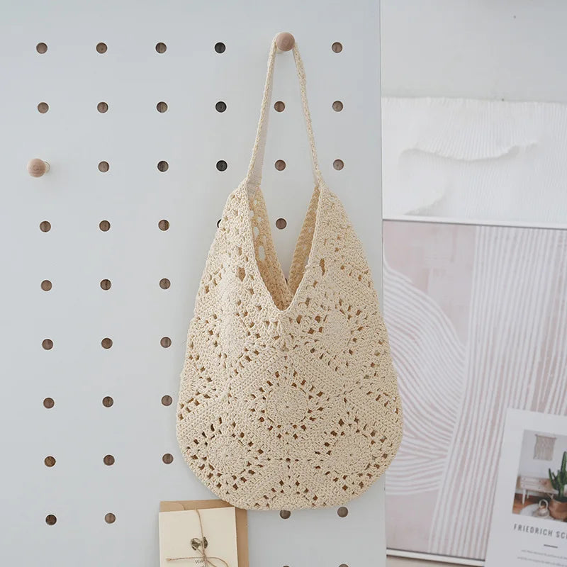 Women Shouder Bag Bohemian Straw Underarm Bag Summer Beach Woven Armpit Bag Hollow Flower Casual Crochet Tote Shopping Bags