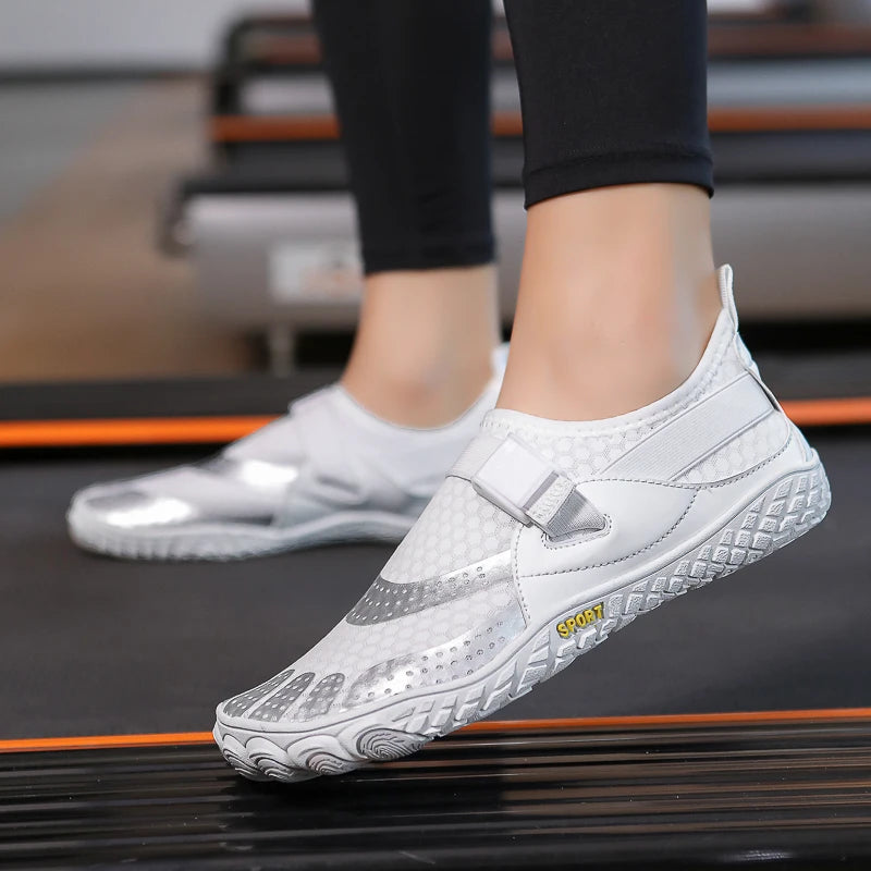 2024 Quick-Dry Women's Men's Waterproof Water Sneaker Barefoot shoes Snorkeling shoes zapatos de agua hombres Men's sandals36-48