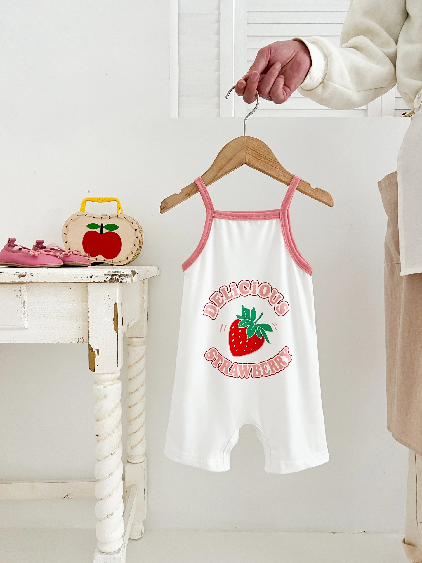 Summer  0-1 Years  Old  Infant  Baby  Girls  Fruit  Print  Camisole  Jumpsuit  3-Piece  Set , Suitable  For  Daily  Wear