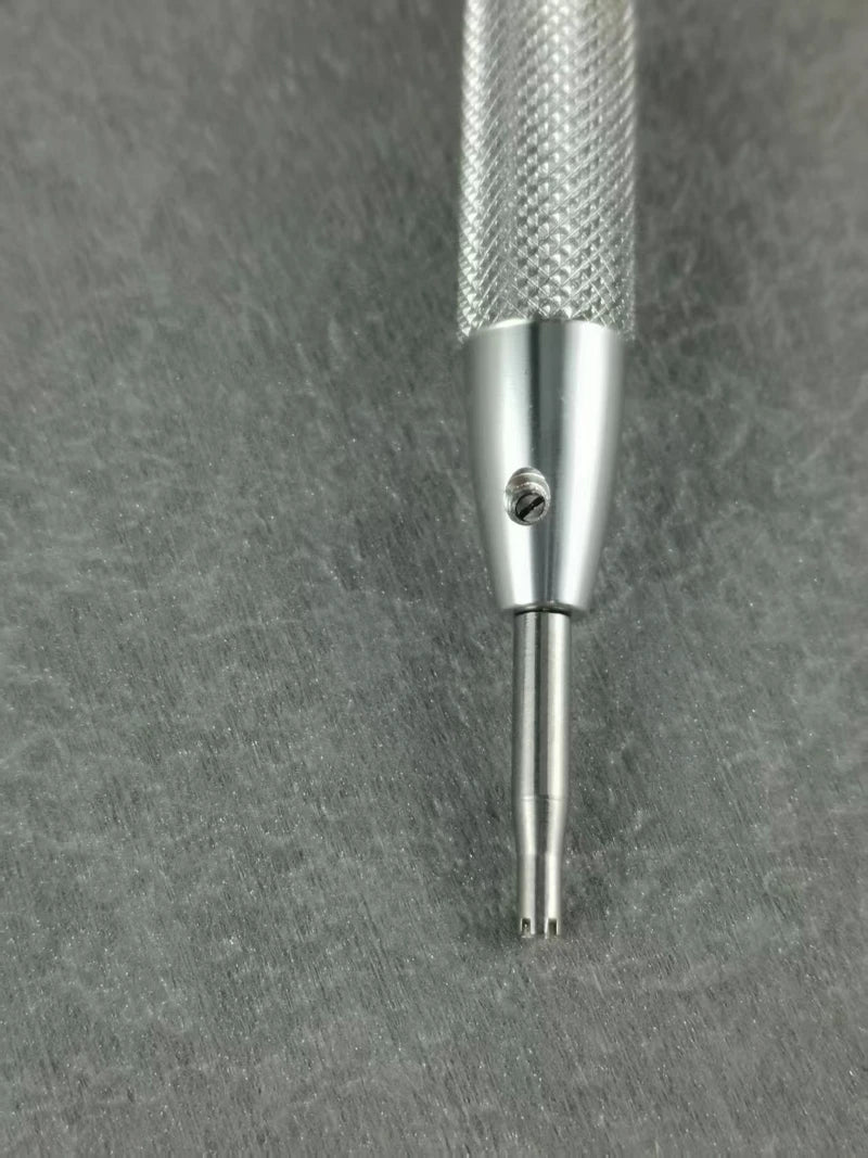 Screw Tool for RH