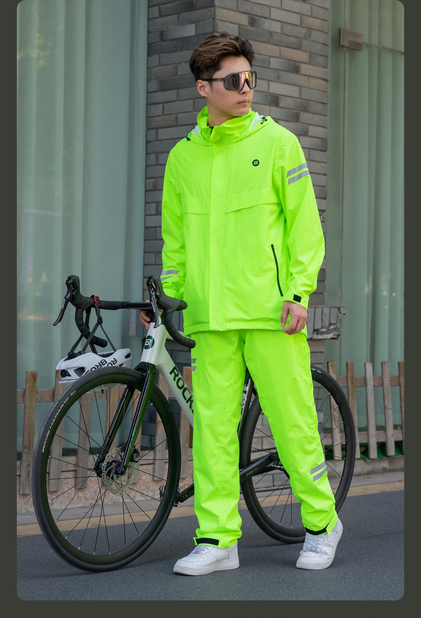 ROCKBROS Rainproof Cycling Suit Breathable Raincoat Hoodie Jacket Waterproof Pants Trousers Men Outdoor Sports Cycling Clothing