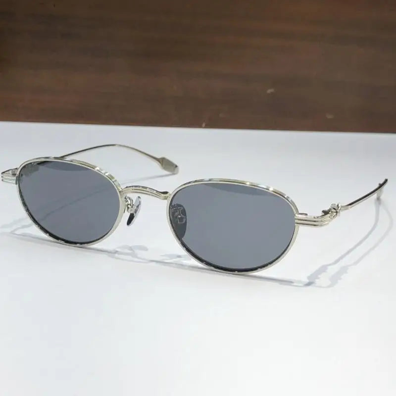 2025 Fashion Women Sunglasses Luxur Brand Designer Pure Titanium Oval Trend Personality Cateye Outdoor Sun Glasses UV400