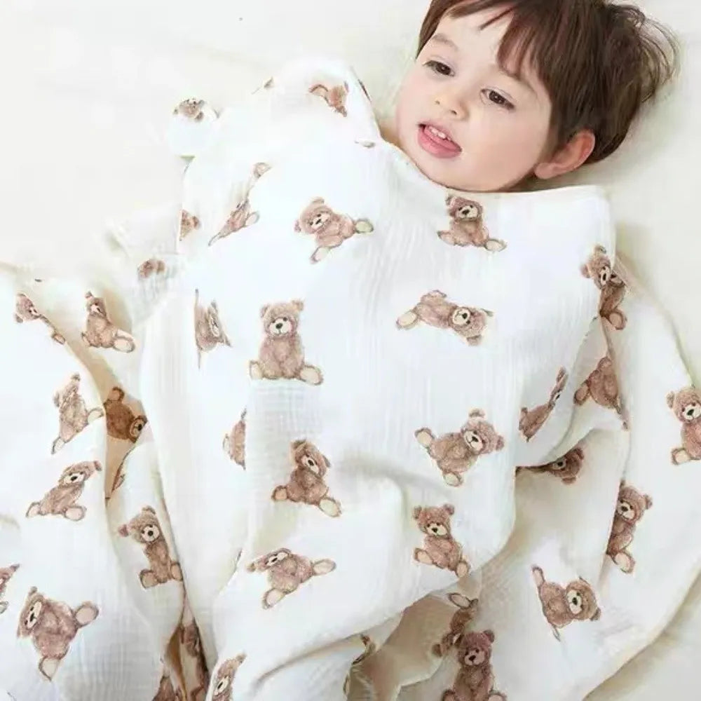 Warm Cartoon Printed Baby Gauze Bath Towel Four Layer Comfortable Hooded Bathrobe Soft Absorbent Infant Bathrobe Sleepwear