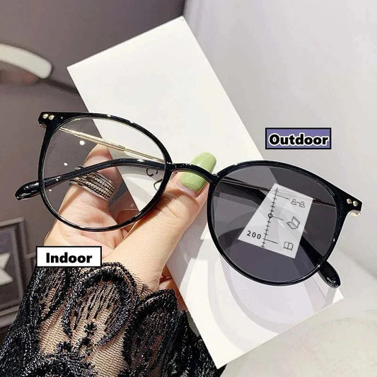 Color Changing Eyewear Luxury Near Far Photochromic Glasses Women Round Progressive Multifocal Reading Glasses Men Fashion