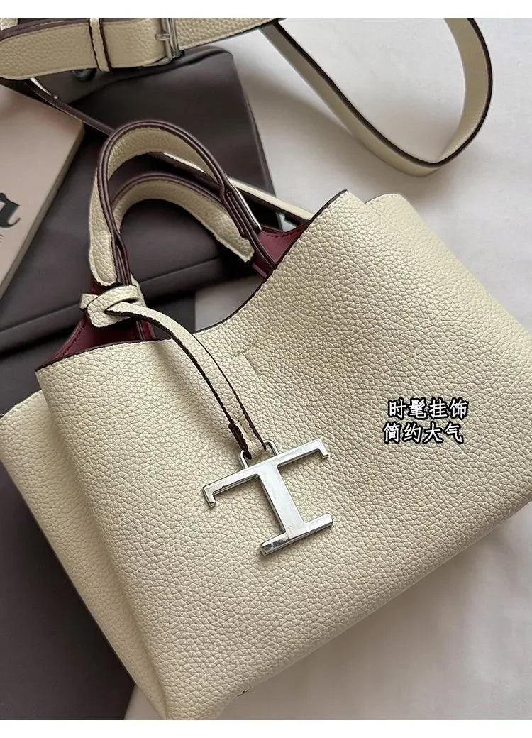Unique High-End Leather Diaper Bag: Elegant Crossbody Messenger Bag For Women With Vintage Designer Look And Large Capacity