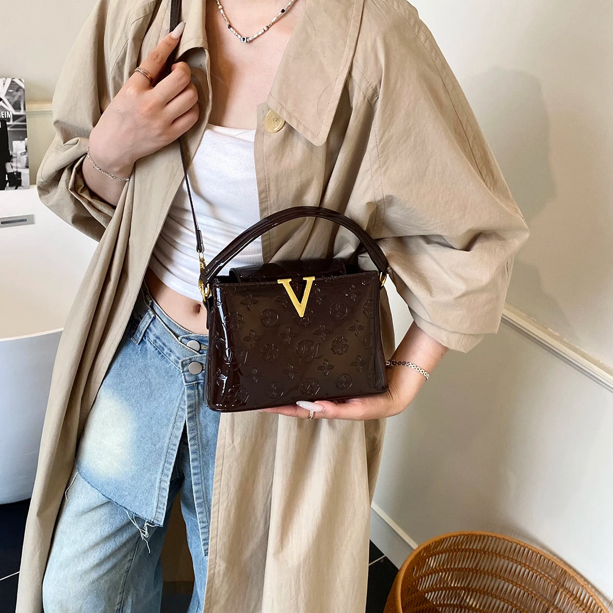 Elegant Trendy Smooth Shiny PU Solid Color Women Shoulder Bag Pattern Print Deco Handbag Crossbody Bag for Outings Party Travel