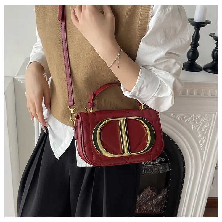 Luxury Chic Designer Diaper Bag For Women Large Capacity Tote Elegant Leather Crossbody Handbag For Fashionable And Practical