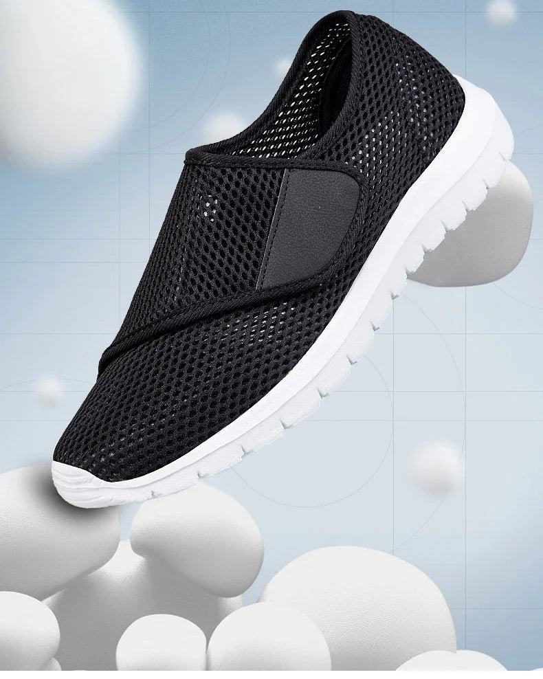 New Summer Walking Sports Shoes for Men's Casual Wear, Featuring Ultra-light Mesh Soft Soles and Anti-slip Properties