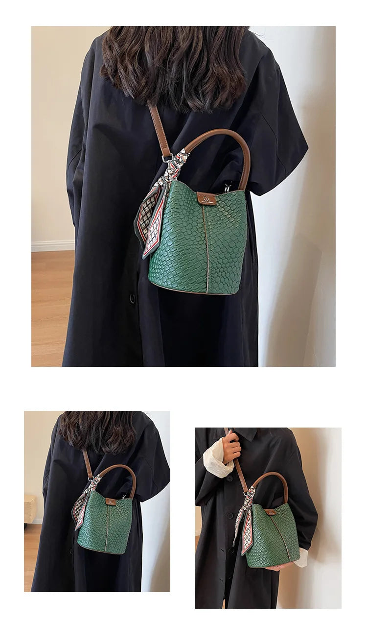 Women's Woven Bucket Bags Crossbody Purse, Elegant Tote for Travel & Formal Events, Durable Wipe-Clean Luxury Handbag