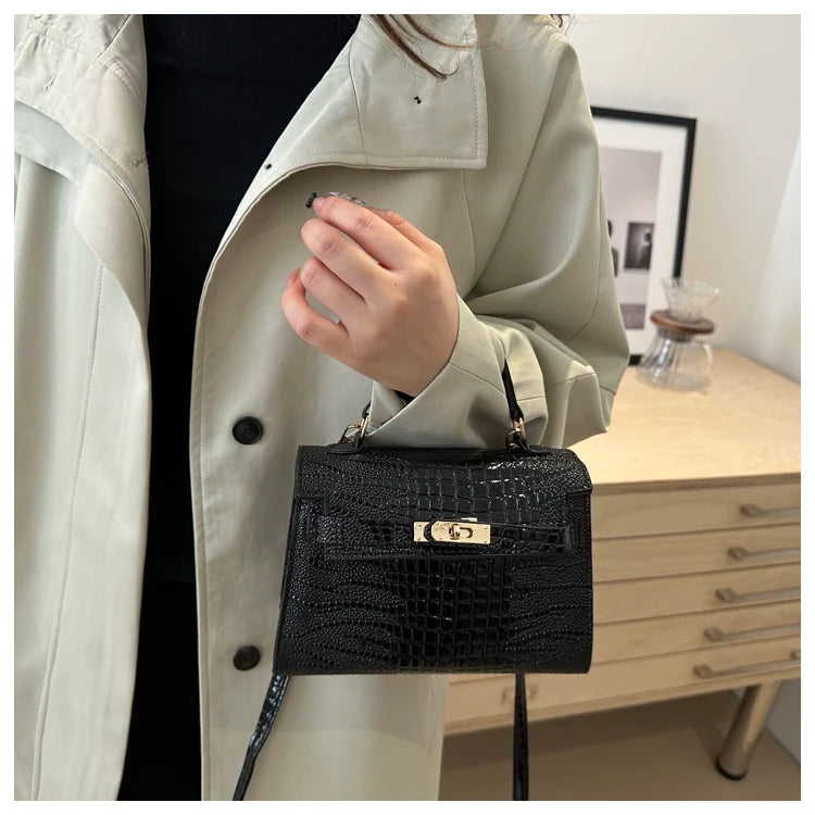 Fashionable  Handbag Women's Shoulder Bag Versatile Crossbody Small Square Bag Elegant Single-Strap Handbag