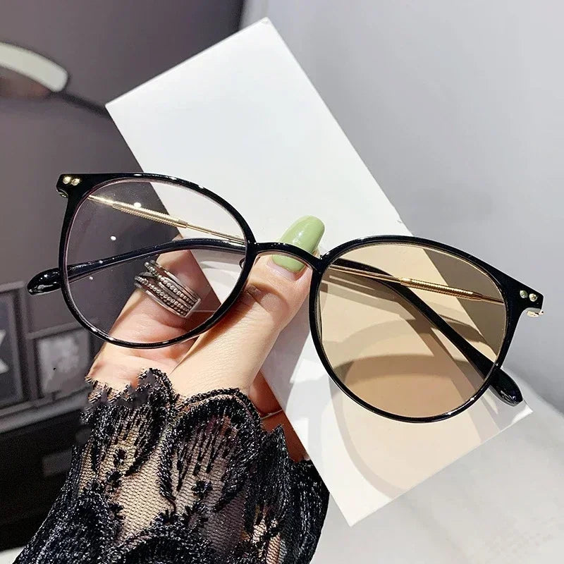 Intelligent Blue Light Blocking Myopia Glasses Round Frame Ultra Light Color Changing Sunglasses Outdoor Travel Driving Eyewear