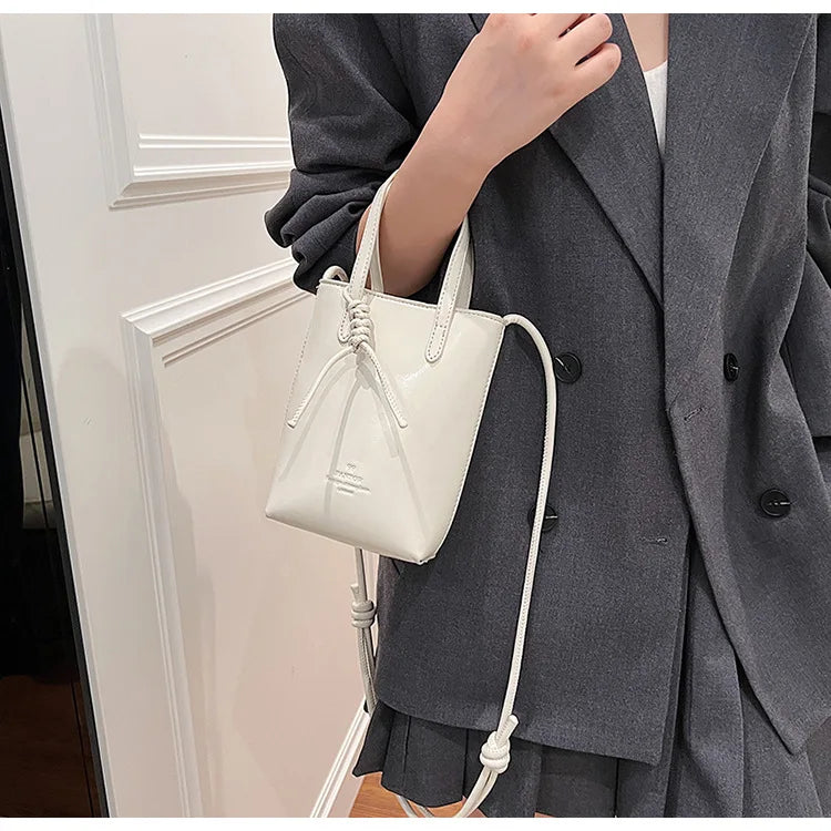 Women Handbags Female Pu Leather Shoulder Bags Luxury Large Capacity Crossbody Bags Solid Flap for Women Portable Phone Purse
