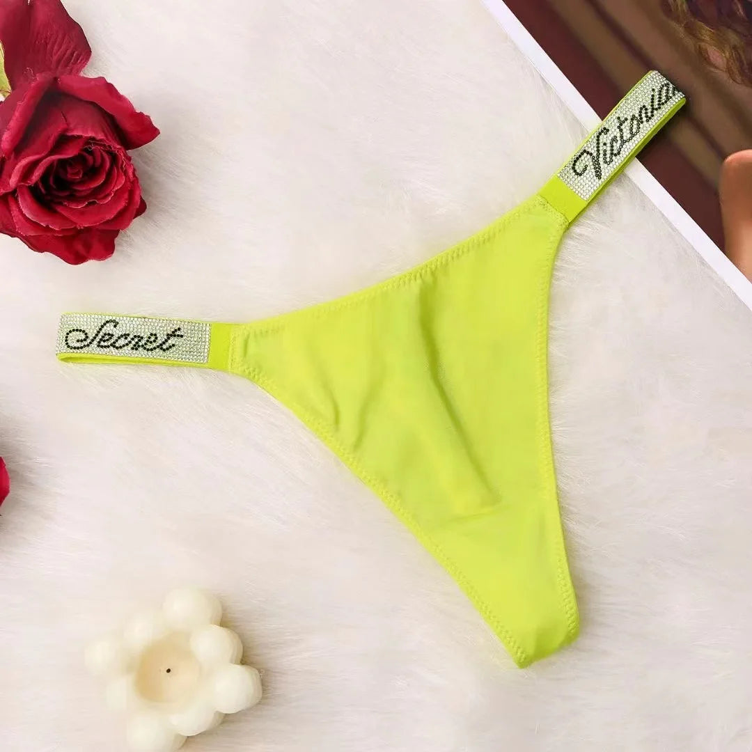 Fashion large size printed women's underwear comfortable rhinestone sexy underwear pink brand thong seamless t-pants metal chain