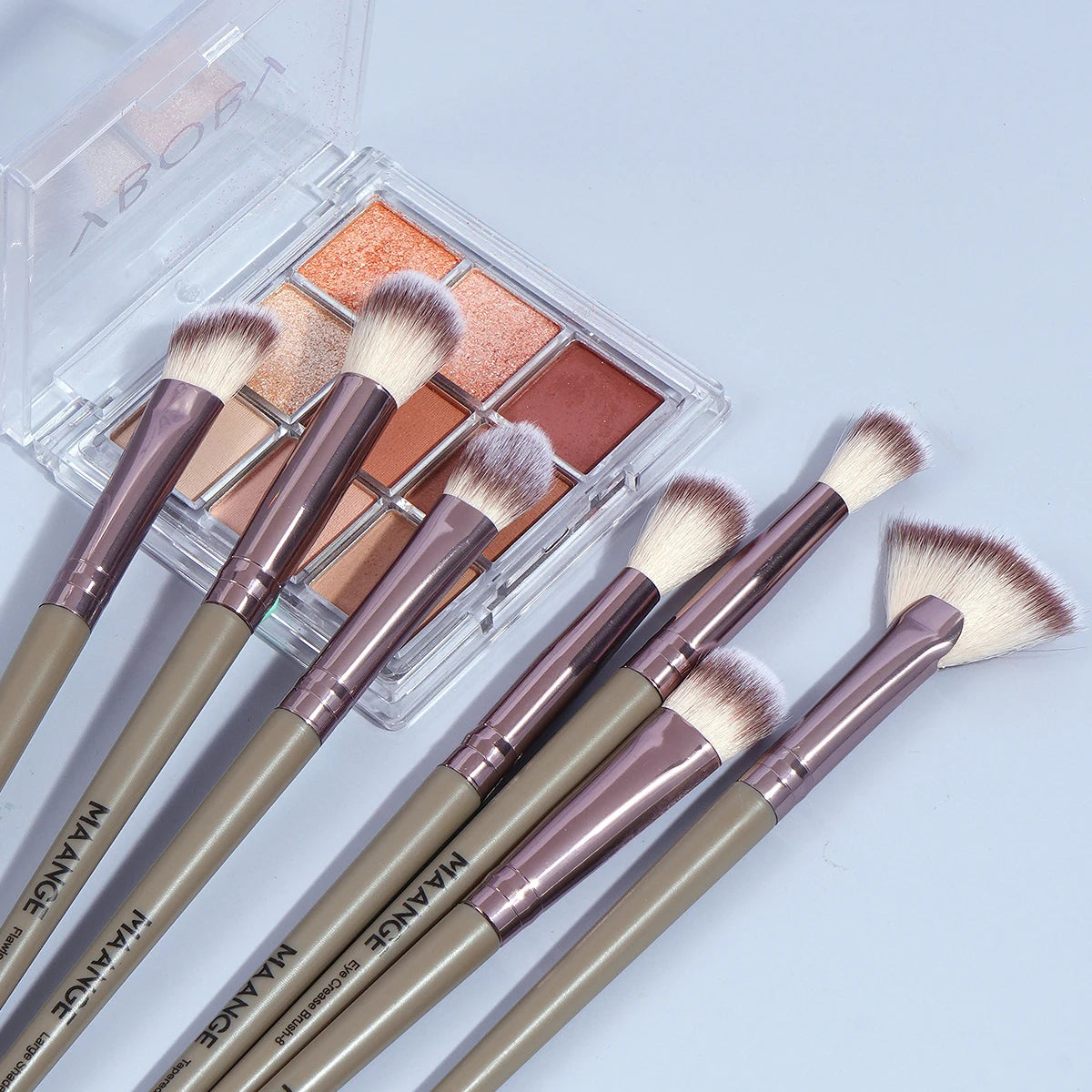 Professional Makeup Brush Set 30pcs Foundation Concealers Eye Shadows Powder Blush Blending Brushes Beauty Tools with Bag Kit