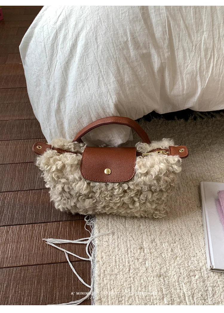 Luxury Women's Bags Plush Winter Shoulder Crossbody Fashion Trend Lightweight High Quality Dumpling Bags Lamb Fur Wings Handbags