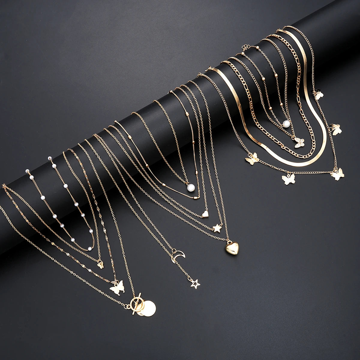 Simple Stackable Necklaces Set for Women Fashion Butterfly Heart Star Pearl Moon Pendant Necklaces Boho Jewelry Gifts 2025
