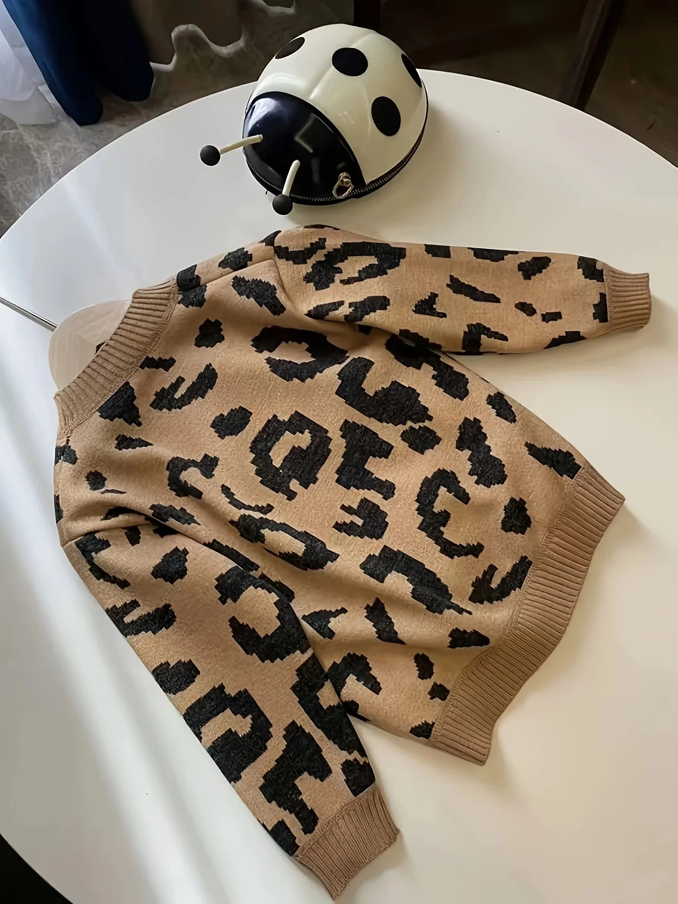 Children's Autumn and Winter Velvet Thickeneded Warm V Neck Leopard Print Knitwear Cardigan Knitwear