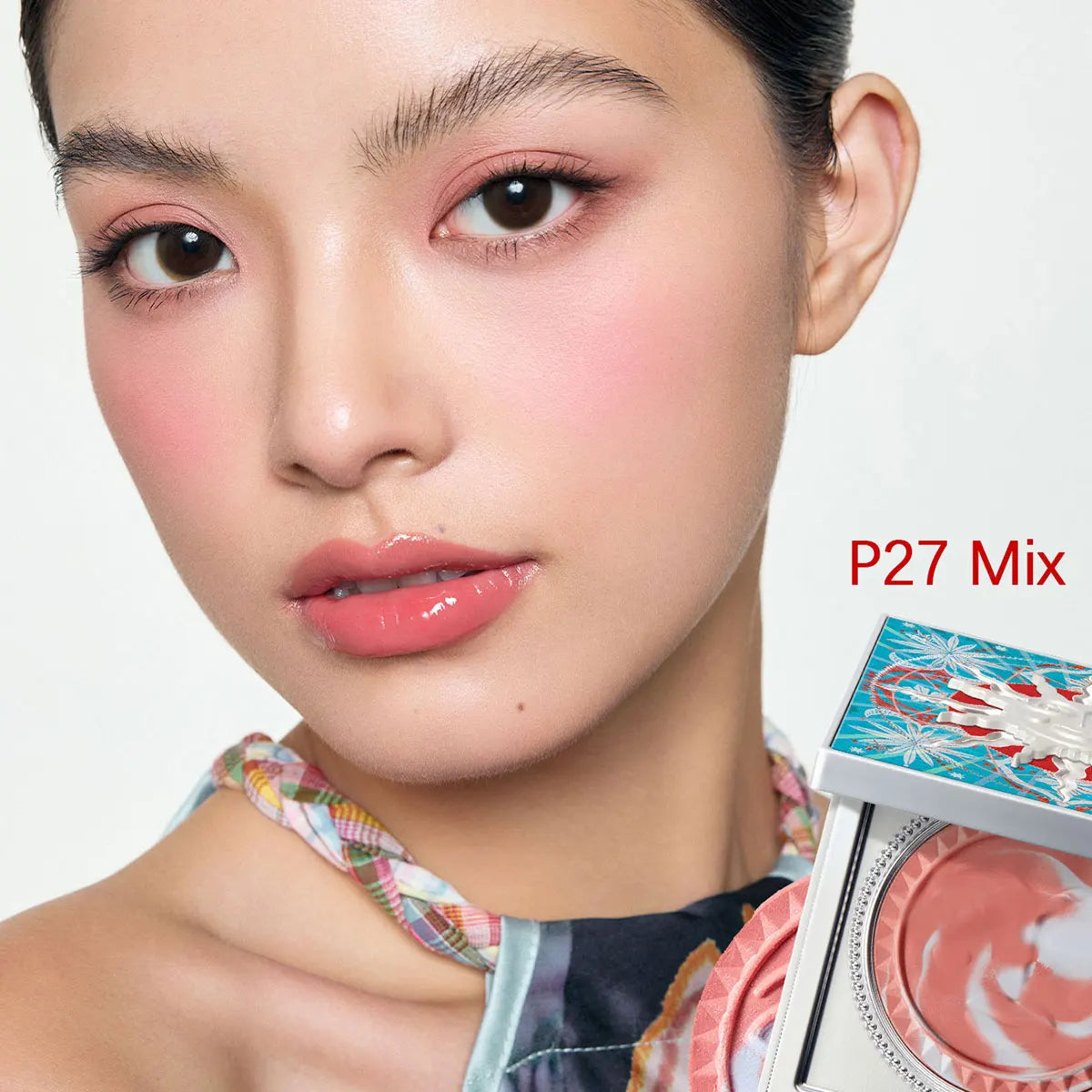 Girlcult Emotion Blush,Powder Blush Texture,Natural Flush,Long-Lasting Pigment,Complexion Brightening,Sweet Makeup,Winter Luxury