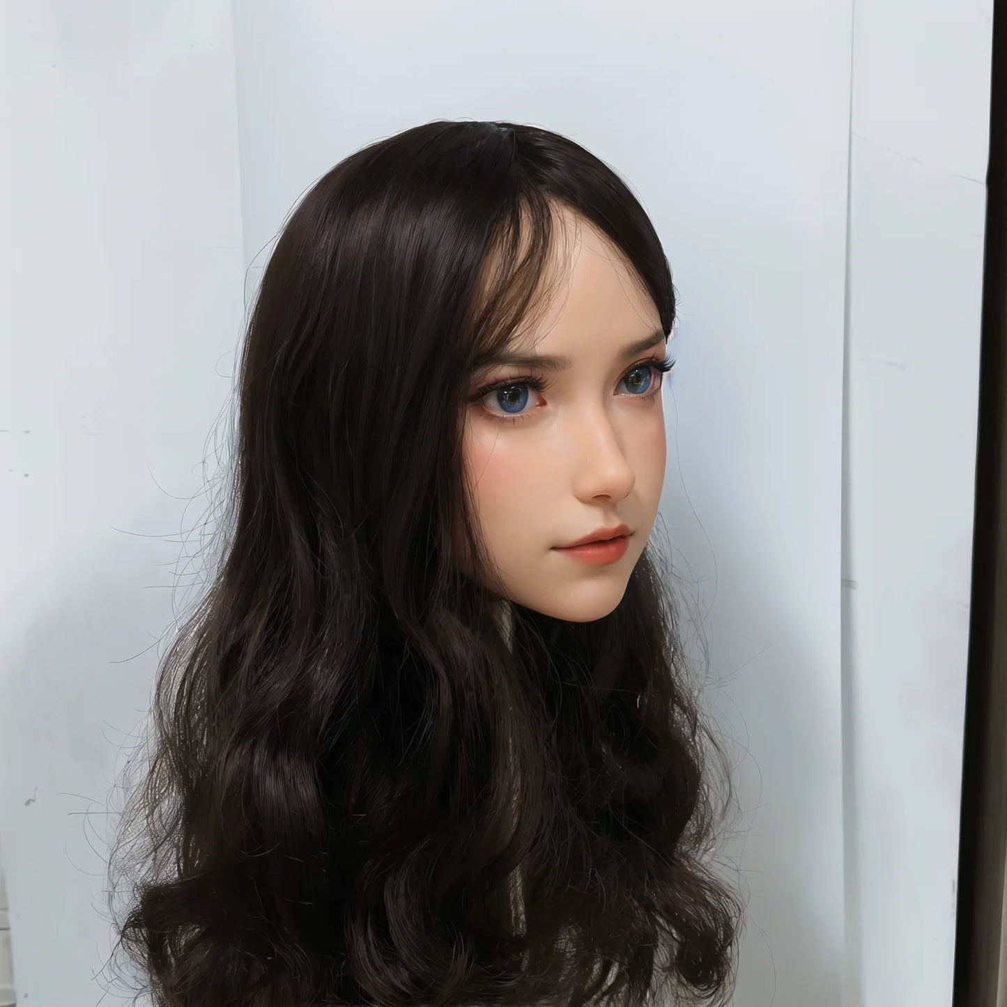 Professional TPE doll head, with genuine skin texture, delicate facial details, durable, suitable for makeup art, personal pract