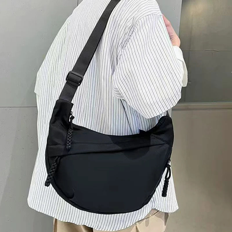 New Style Crossbody Handbag for Women, Fashionable Mini Street Small Shoulder Bag, Lightweight and Single-Shoulder Design.