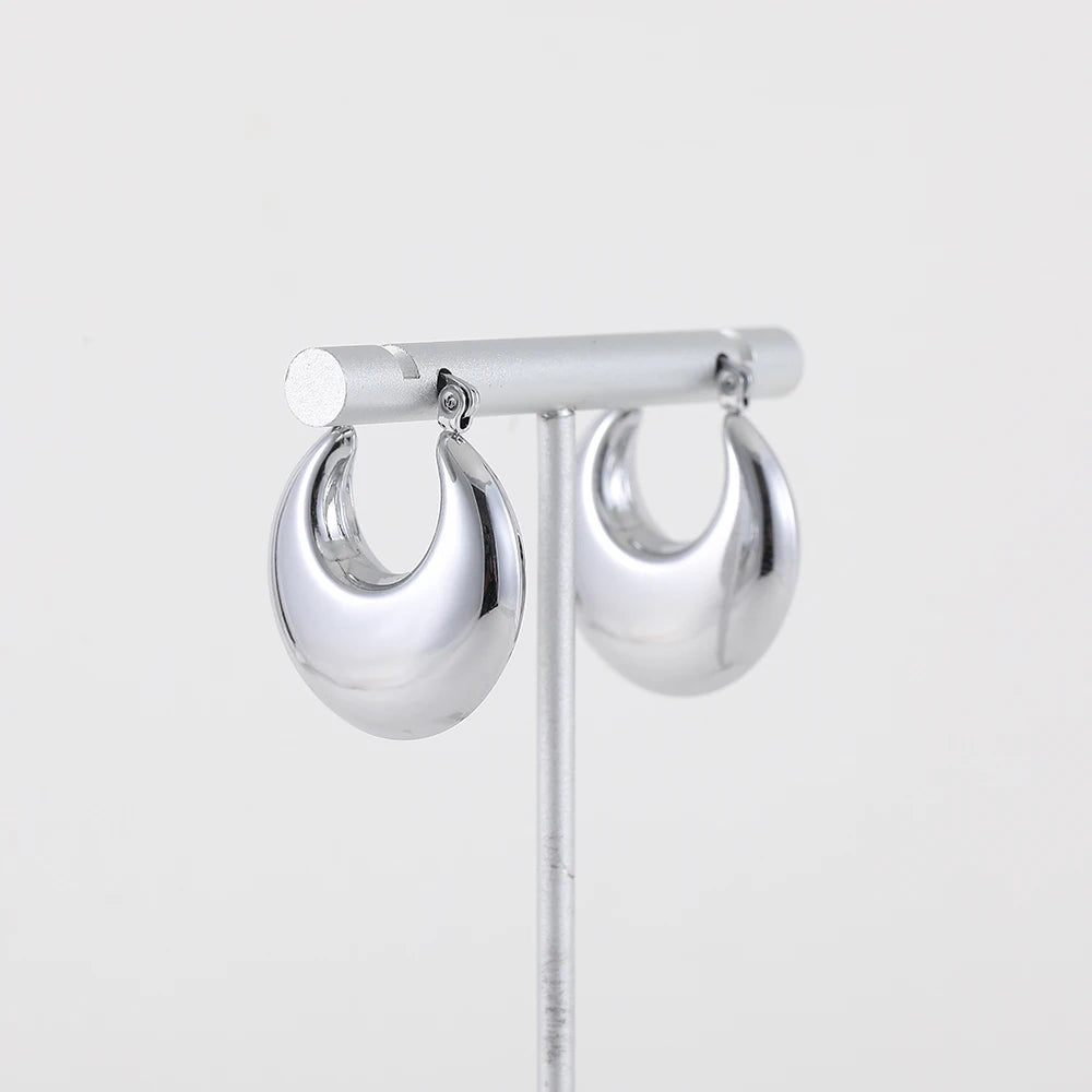 New Trend Silver Color Polished Stainless Steel CC Circle Chunky Hoop Earrings Twist PVD Dome Lightweight Hammered Drop Earrings