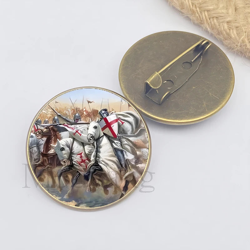 New Knights Templar brooch men's Red Cross Freemason emblem glass lapel badge hat backpack pin