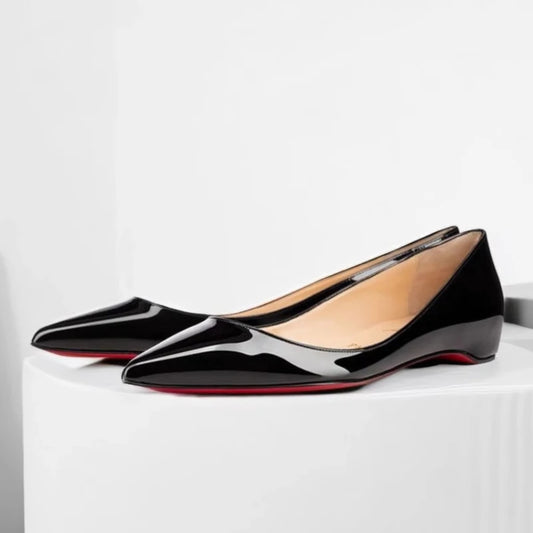 Ladies' pointed, internally raised flat sole single shoe, patent leather solid color versatile casual shallow mouth single shoe