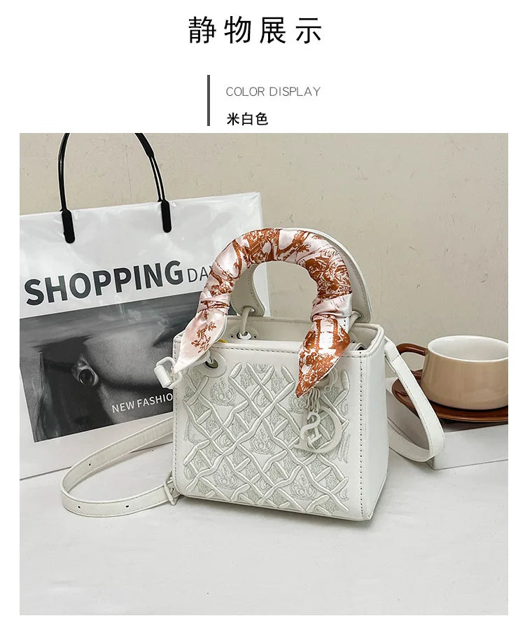 Luxury 2025 New Versatile Craftsmanship Embroidery Concubine Bag Handbag, Women's Crossbody Bag