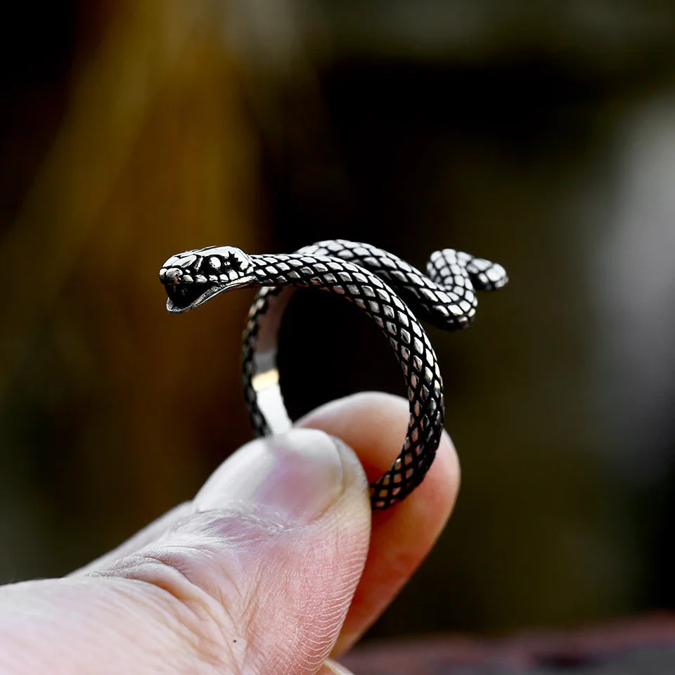 BEIER New Fashion 316L Stainless Steel Rattler Snake Ring Punk Cool Gothic Women Men  Unisex Serpent Stainless Steel Jewelry