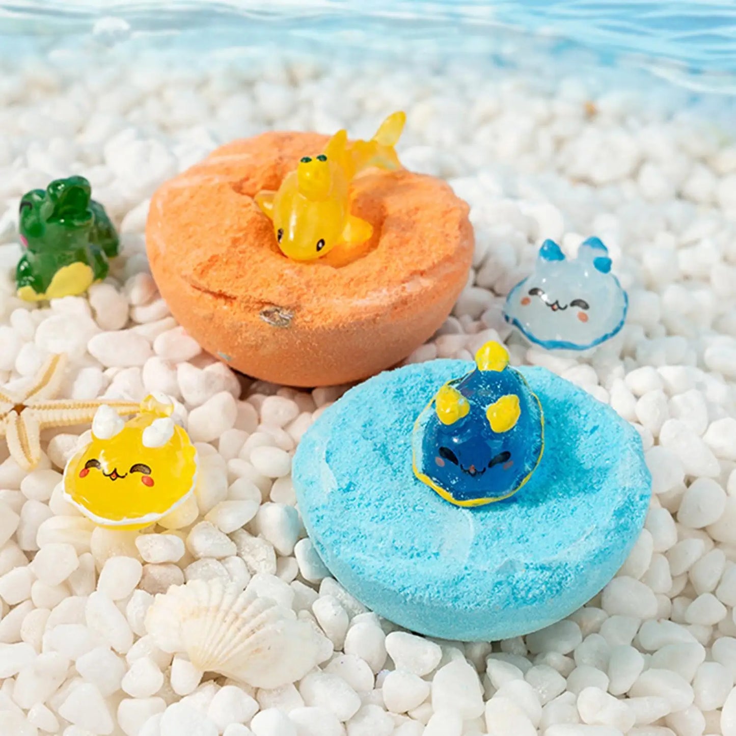 12Pcs Ocean Themed Bath Bombs Gift Set with Surprise Sea Animal Toys Inside Natural Bubble Bath Salt Balls for Kids Holiday Gift