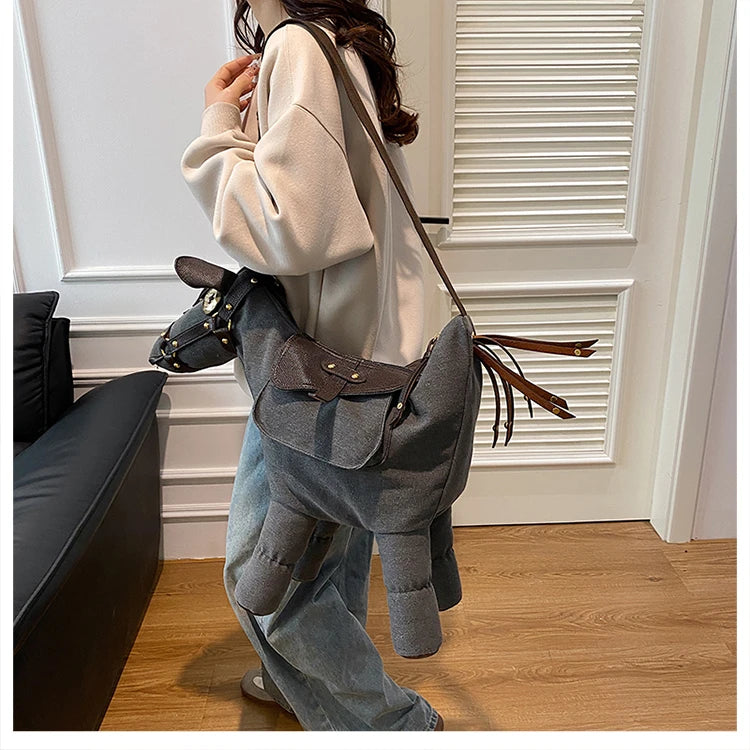 Sense of Luxury Personality Super Cool Crossbody Bags for Women Hot Trendy 2026 New Style Fashionable Canvas Pony Shoulder Bags
