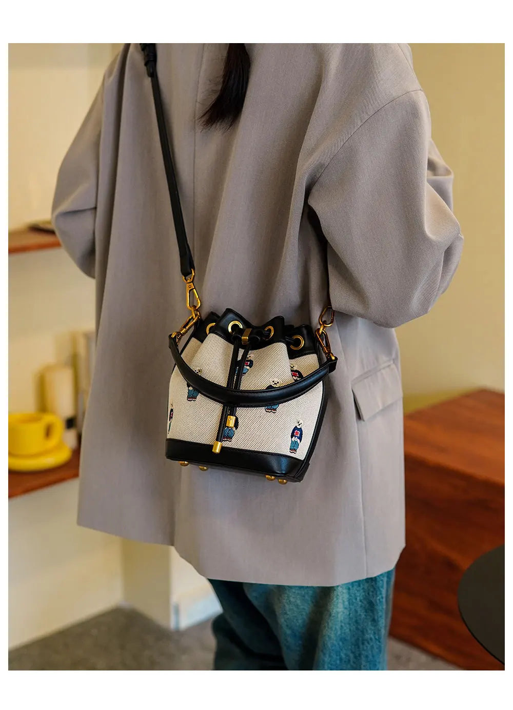 2026 Women's Large Capacity Crossbody Bag Fashion Spring Shoulder Bag Cartoon Bucket Bag Handheld Women's Bag Bags for Woman