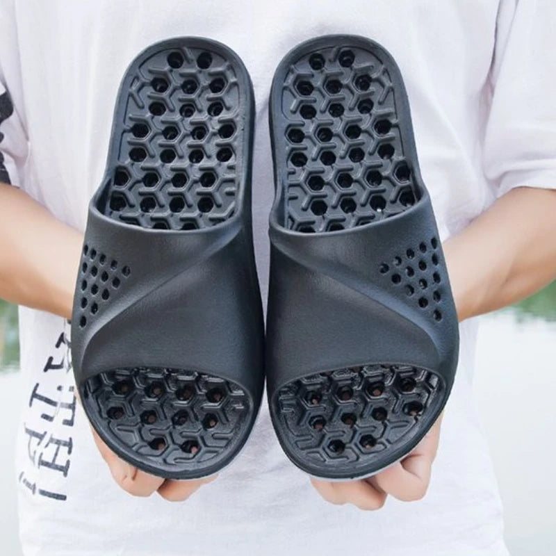 Bathroom Hollow Anti-slip Male Slipper Designer Luxury Trend 2025 Slides High Quality Fashion Adult Casual Clappers Men's Shoe