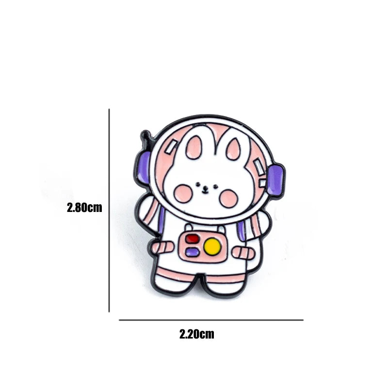 Astronaut Spaceman Cartoon Small Animal Metal Enamel Brooch Retro Fashion Cute Rabbit Sheep Pig Penguin Badge Pin Jewelry Gift