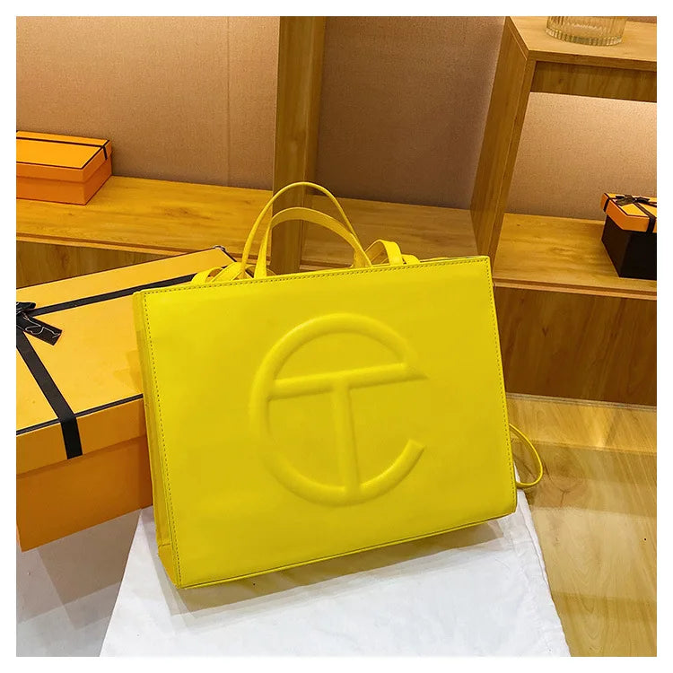 2026 Fashion Elegant Classic Paris Diaper Bag Unique Leisure Business Crossbody Purse for Women Daily Commute Work