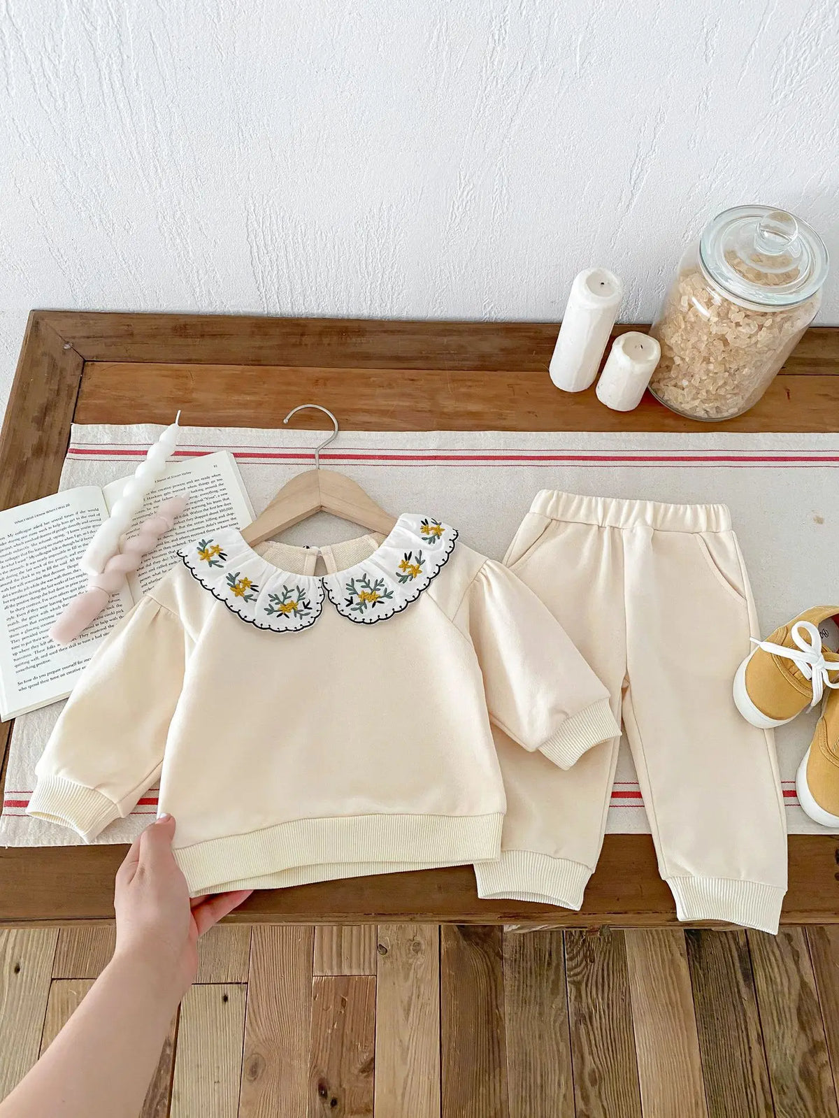 2025 Infant Toddler Fall Clothes Set: Girls' Stylish Two-Piece Pullover Sweatshirt and Pants Set for Baby Girls Outing