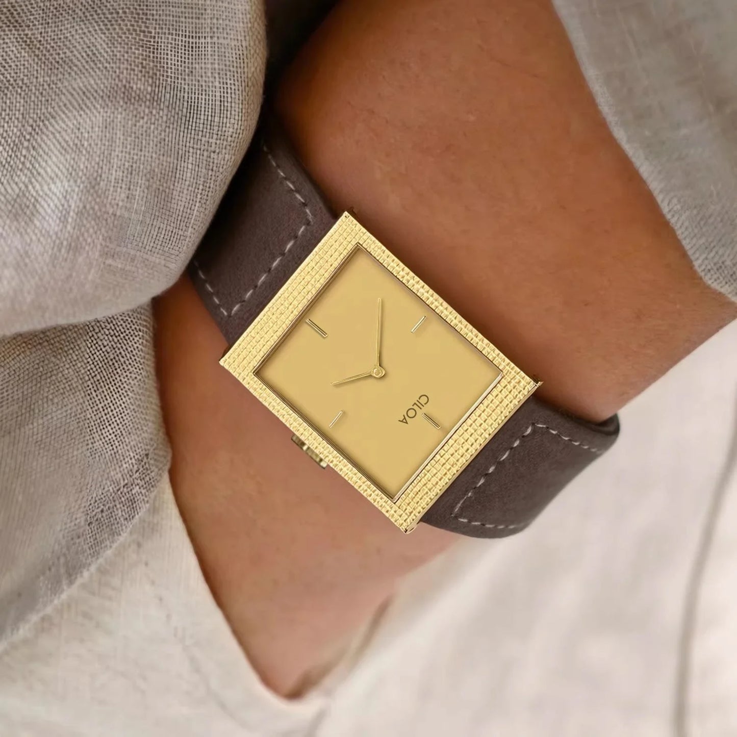 Men's Brown Leather Quartz Watch | Waterproof Sports Wristwatch | Casual Premium Style