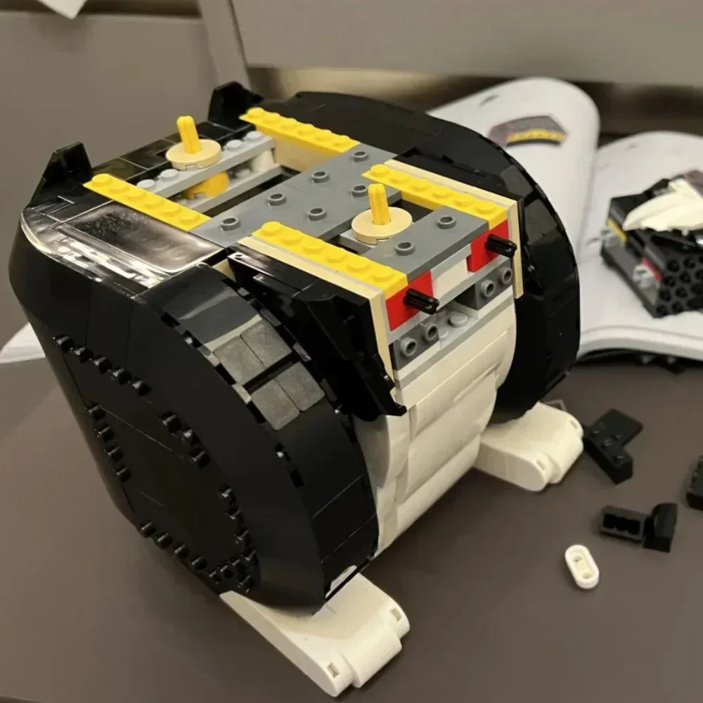 Home decoration cat gift 21349 building block set, suitable for 1710 Christmas gifts, suitable for children and adults