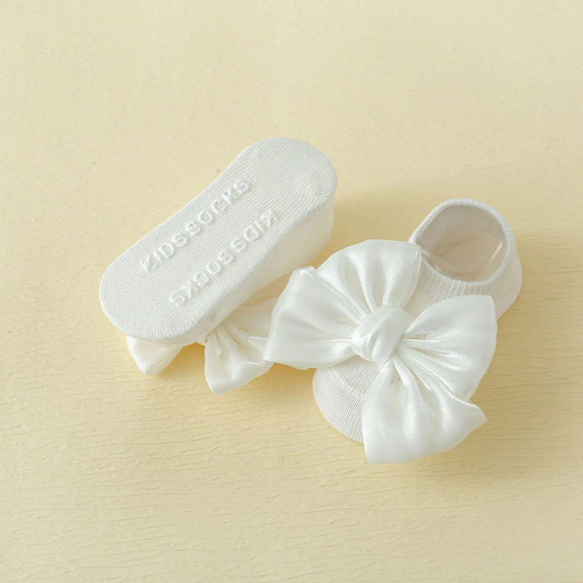 1 pairs Breathable Adorable and Bow Princess Socks & Hairbands for Baby Girls with Non-slip Design