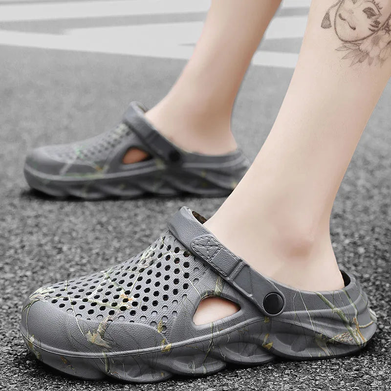 Men's Summer Sandals Clogs Men Women Breathable EVA Thick and Soft Sole Slippers Beach Water Shoes Couple's Clogs Big Size 47