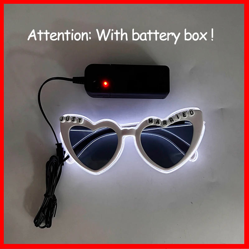LED Just Married Glasses Wedding Bride To Be Surprise Gift Couple Glasses Souvenirs Glowing Heart Glasses Married Sunglasses