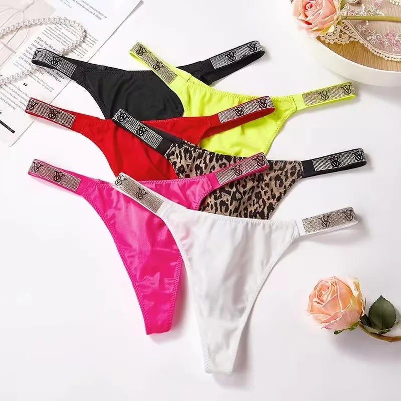 Fashion large size printed women's underwear comfortable rhinestone sexy underwear pink brand thong seamless t-pants metal chain