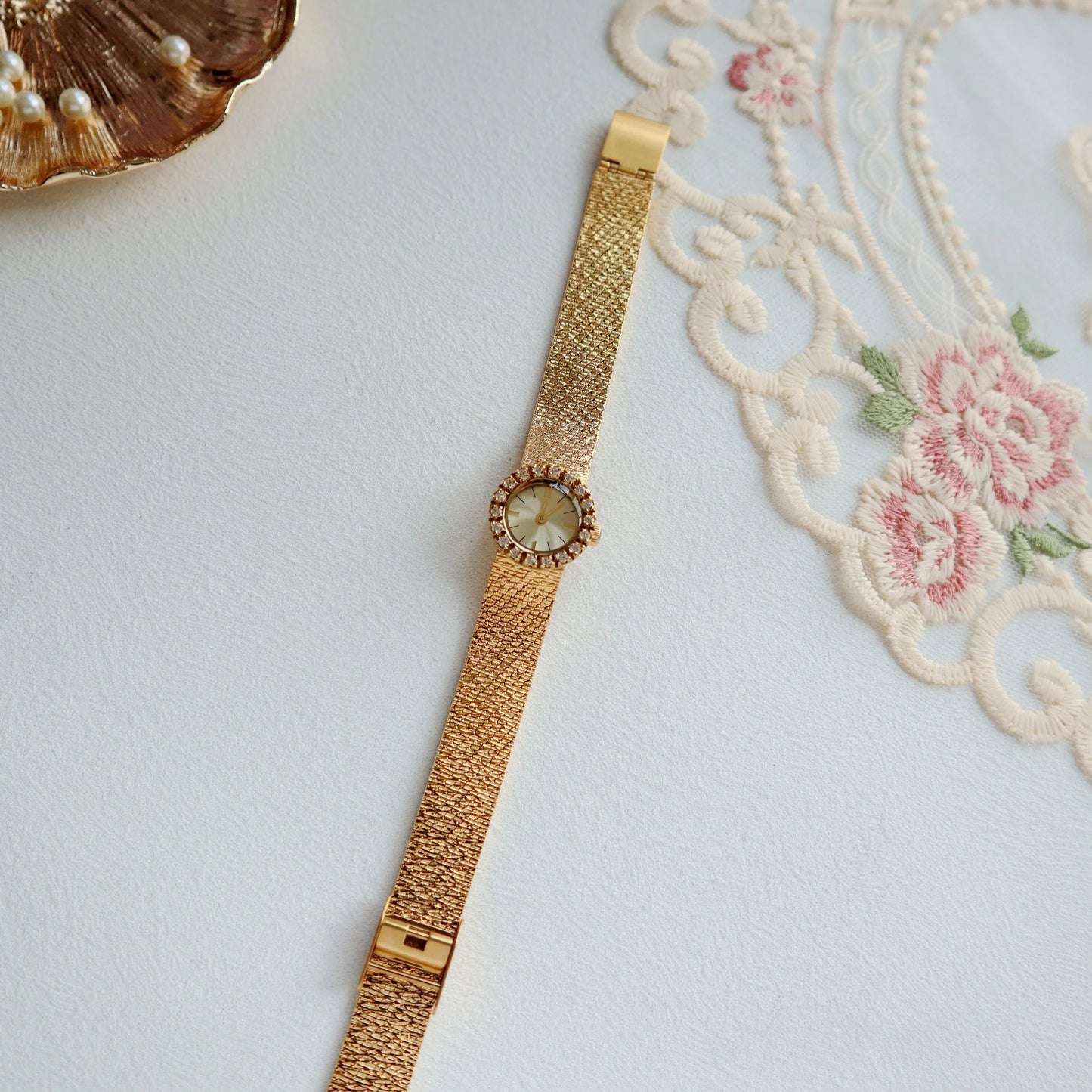 High Quality Brass 18K Gold Plated 2025 Vintage Lucky Small Retro Ladies Watch  Unique Steel Band Quartz High Quality