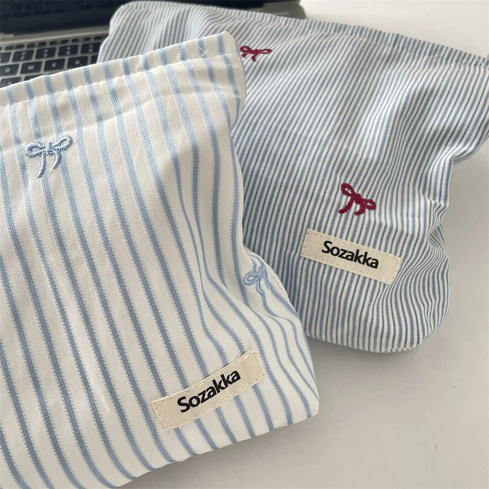 Blue Plaid Embroidery Floral Makeup Bag for Women Brush Lipstick Organizer Pouch Travel Cosmetic Storage Toiletry Wash Case Bag