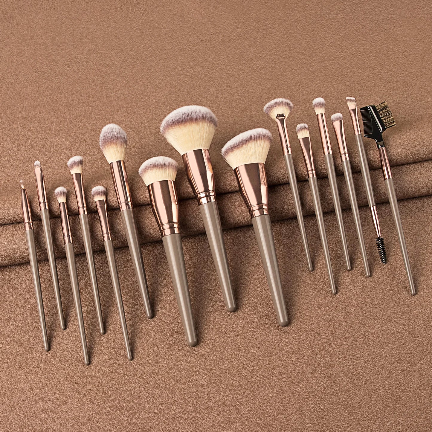 Makeup Brushes Set Face Eyes Make Up Brush Eyelash Eyeshadow Eyebrow Eyeliner Foundation Powder Blush Highlight Lips Brush