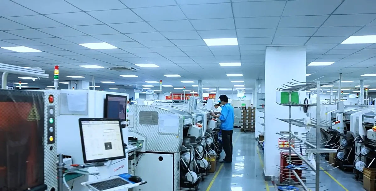 R69 Plus Voice Control TV Box Ultra HD 8K Allwinner H728 Octa Core Support Netflix tv box WIFI 6 Set Top Box