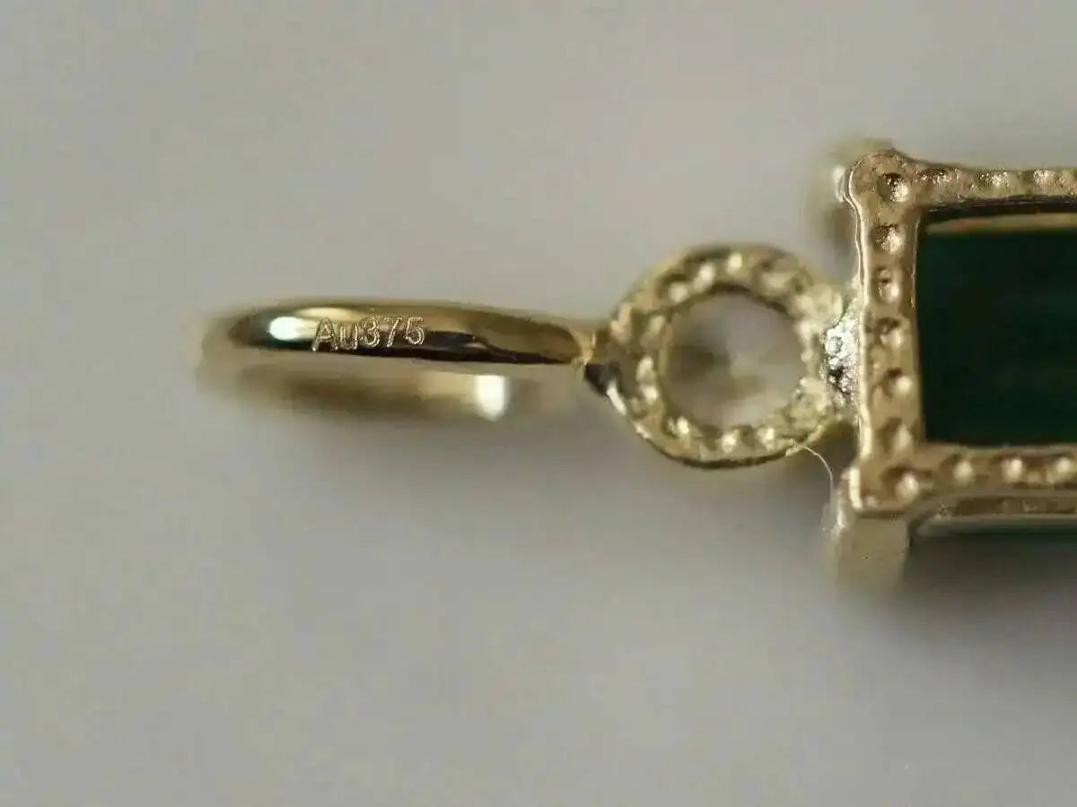 GOLDtutu Pure 9K Gold Necklace Pendant for Grandmother Green Rectangular Diamond, Mini Temperament Retro, kj450