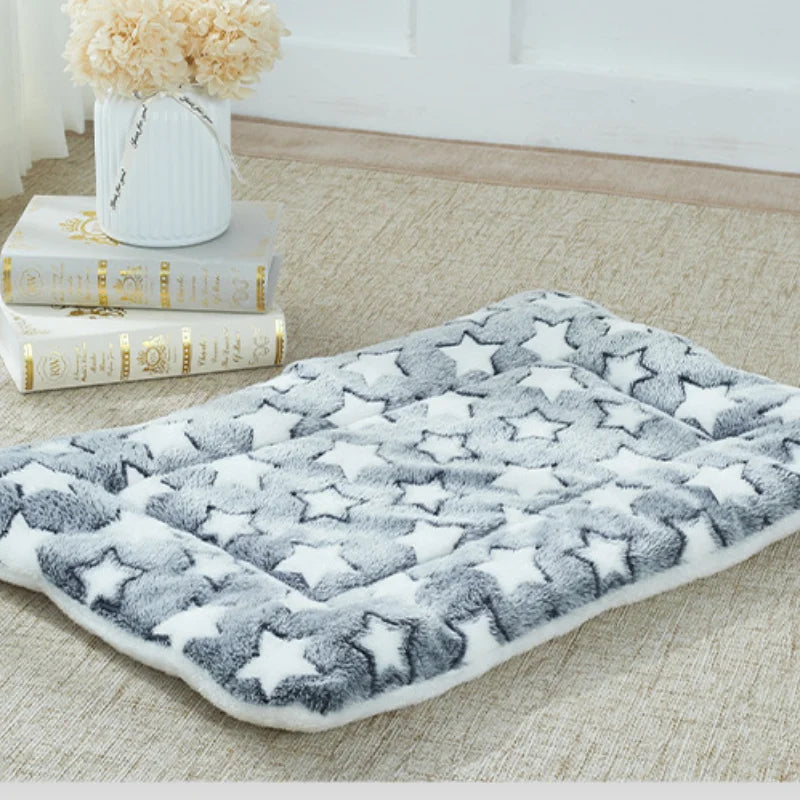 Thicken Cat Dog Mat Breathable Flannel Soft Pet Cushion for Dog Cats Winter Warm Cat Sleeping Mat Pet Bed Blanket Home Accessory